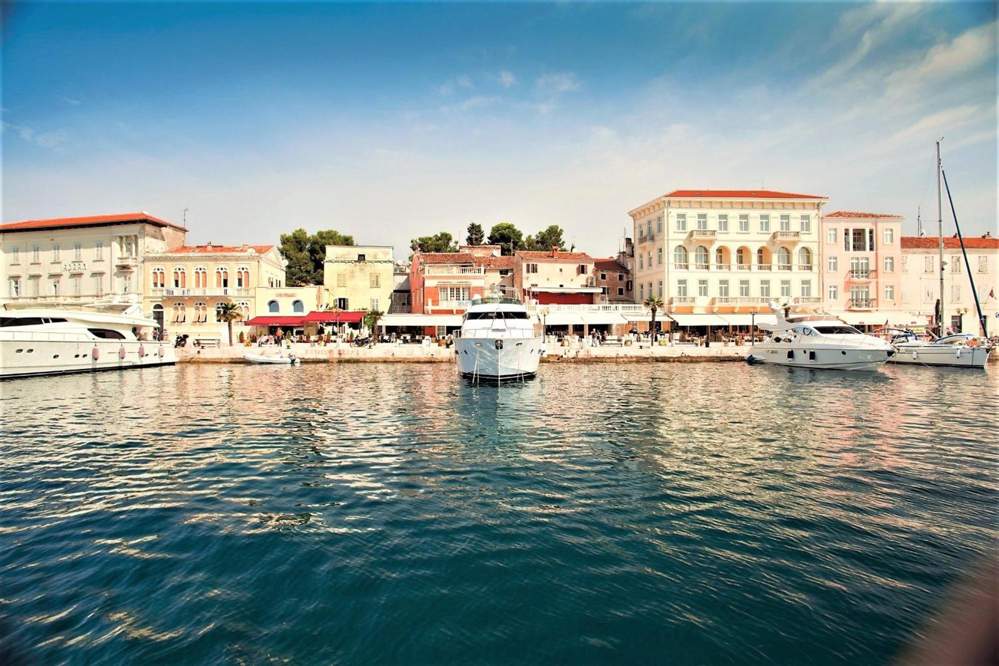 Sara Luxury In City Center Poreč Dış mekan fotoğraf